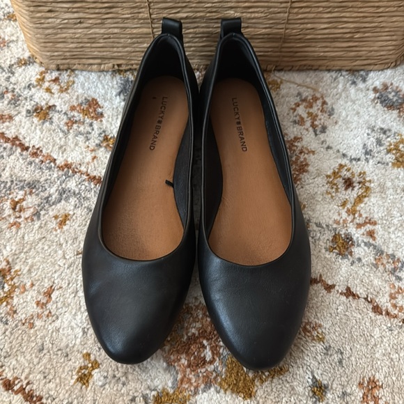 Lucky Brand Black Women's Flats - Picture 3 of 6